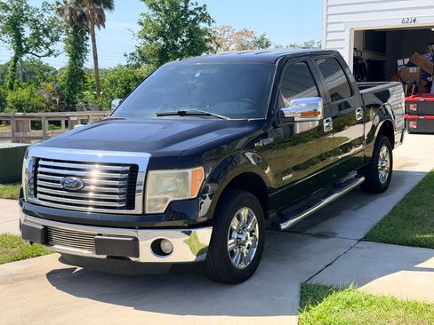 Used 2011 Ford F150 XLT w/ XLT Chrome Pkg RWD image 4
