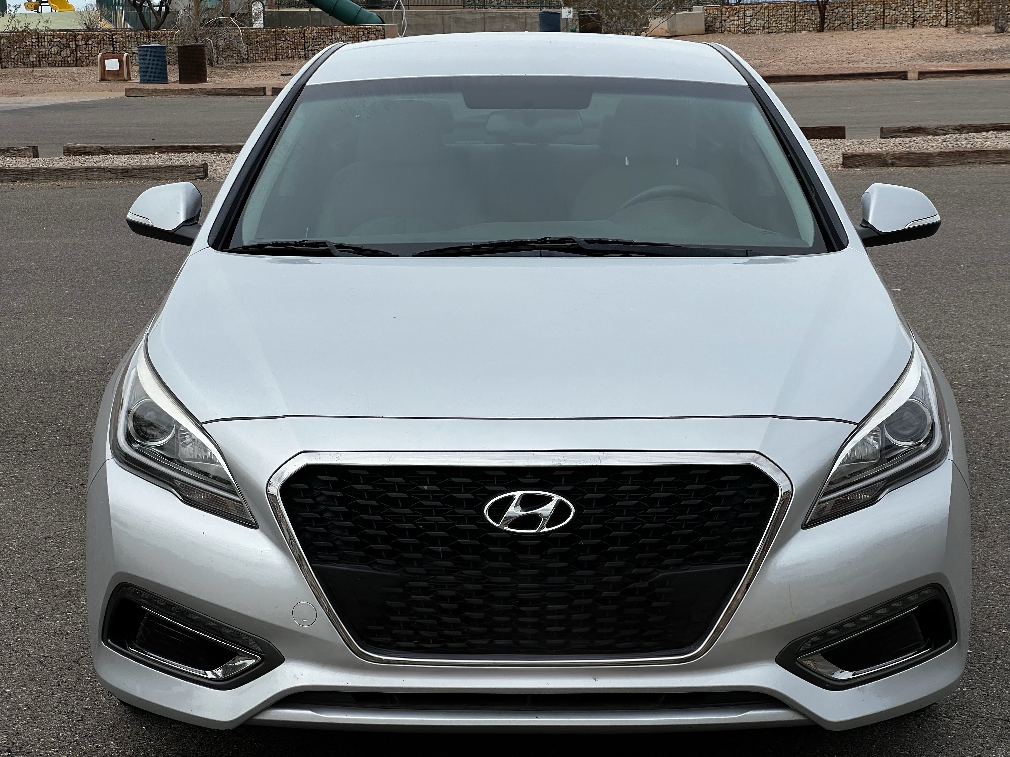Used 2016 Hyundai Sonata SE FWD image 1