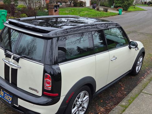 Used 2011 MINI Cooper Clubman S image 6
