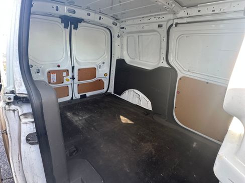 Used 2019 Ford Transit Connect XL image 10