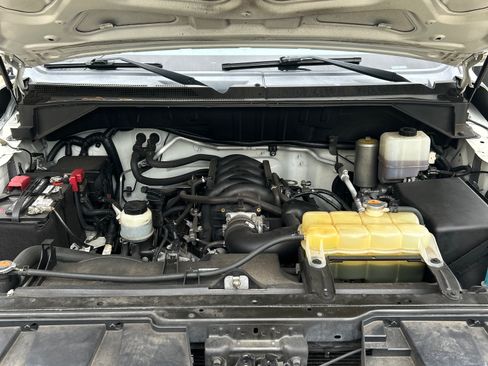 Used 2016 Nissan NV 3500 SV image 11