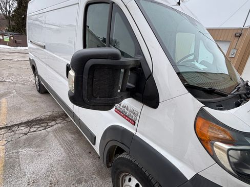 Used 2018 RAM ProMaster 2500 w/ Interior Convenience Group image 1