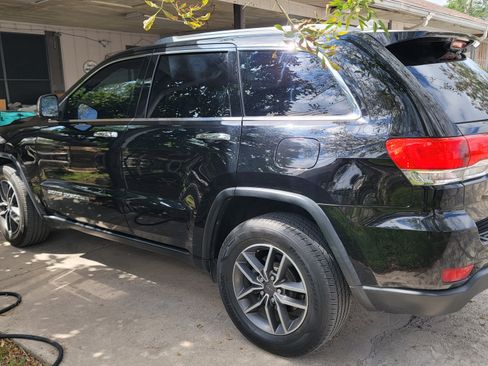 Used 2019 Jeep Grand Cherokee Limited w/ Luxury Group II image 10