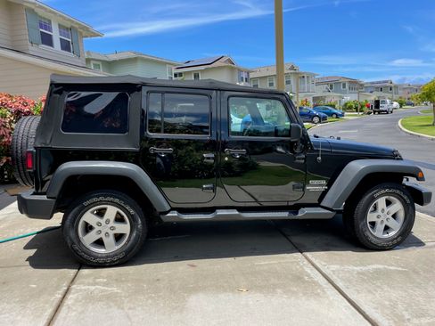 Used 2017 Jeep Wrangler Unlimited Sport w/ Quick Order Package 24S image 6
