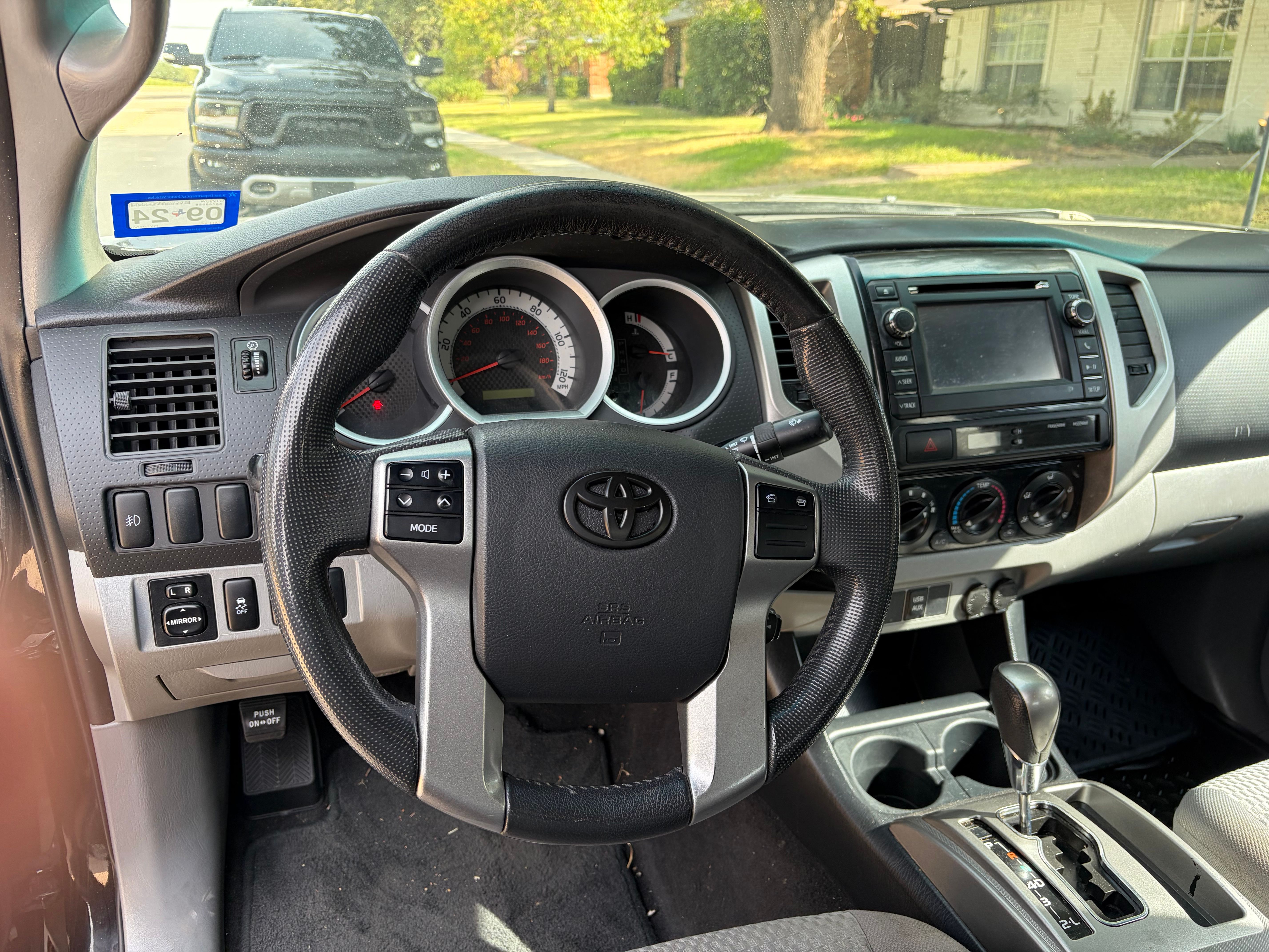 Used 2013 Toyota Tacoma PreRunner w/ SR5 Pkg RWD image 25