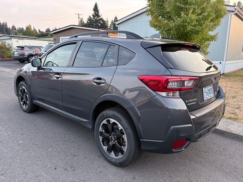 Used 2023 Subaru Crosstrek 2.0i Premium AWD/4WD image 5