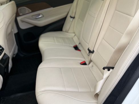 Used 2022 Mercedes-Benz GLE 350 4MATIC image 17