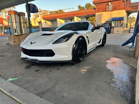 Used 2017 Chevrolet Corvette Grand Sport image 6