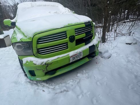 Used 2017 RAM 1500 Sport w/ Sublime Green Sport Package image 4