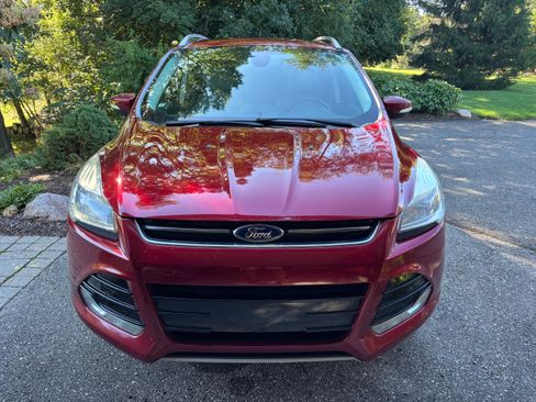 Used 2015 Ford Escape Titanium AWD/4WD image 4