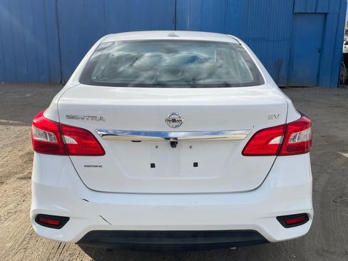 Used 2017 Nissan Sentra SV image 2