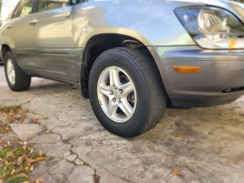 Used 2000 Lexus RX 300 300 Sport Utility 4D image 25