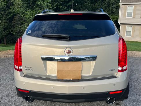 Used 2012 Cadillac SRX Luxury FWD image 8