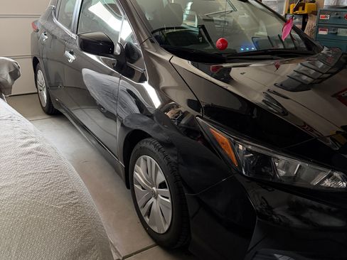 Used 2025 Nissan Leaf S FWD image 2