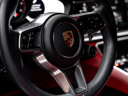 Used 2017 Porsche Panamera Turbo image 15