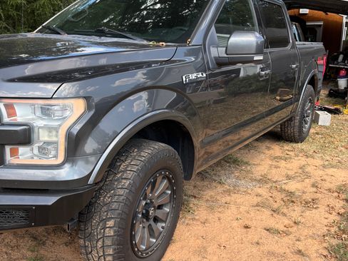 Used 2015 Ford F150 XLT w/ Equipment Group 302A Luxury AWD/4WD image 2
