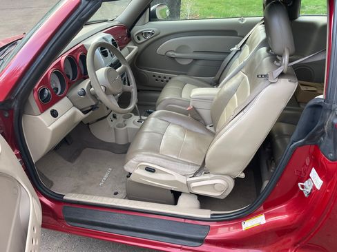 Used 2008 Chrysler PT Cruiser Convertible 2D image 10