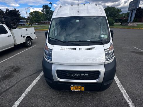 Used 2020 RAM ProMaster 2500 FWD image 2