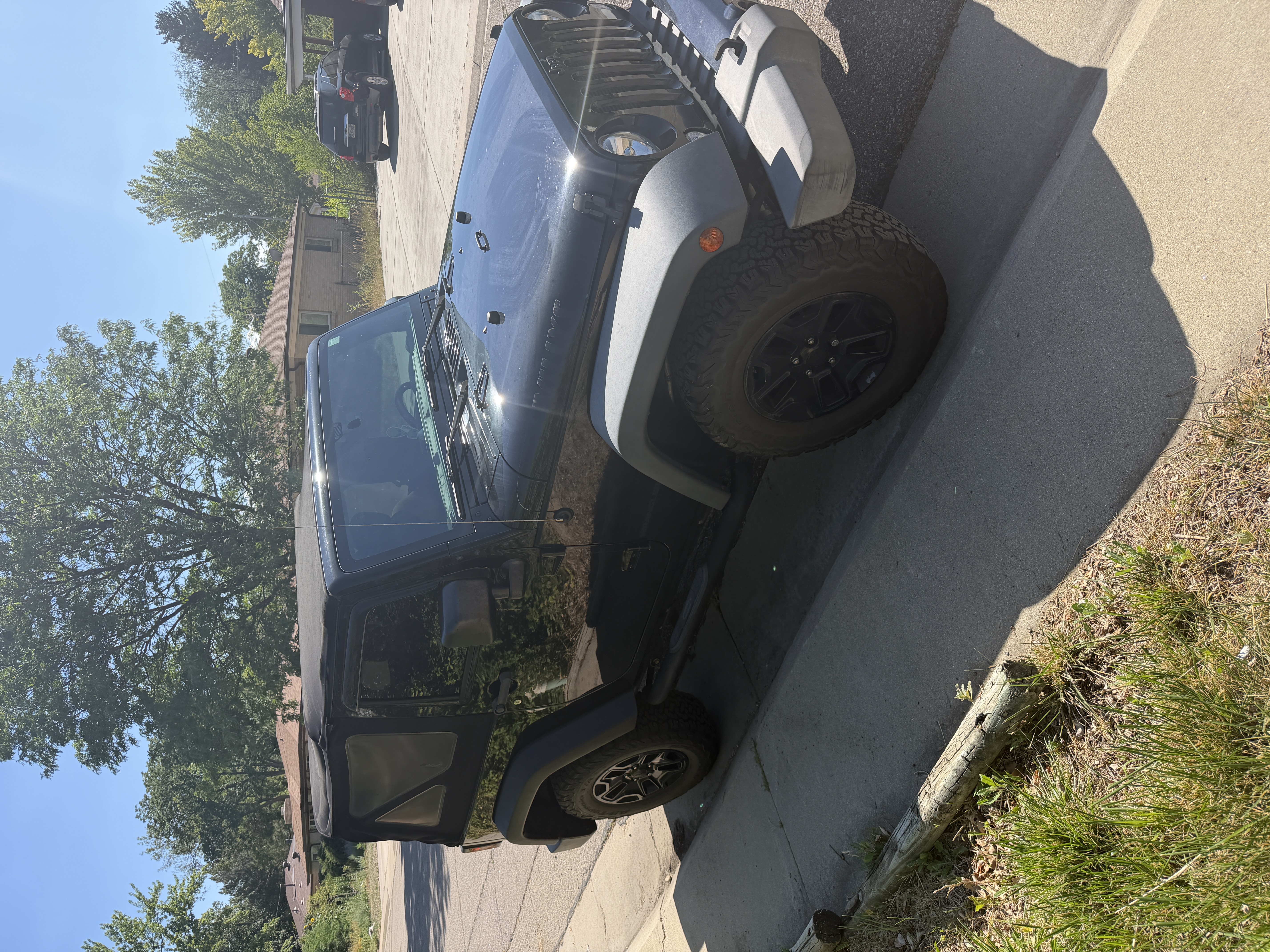Used 2015 Jeep Wrangler Sport AWD/4WD image 5