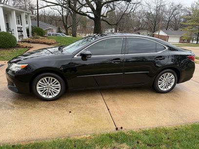 Used 2014 Lexus ES 350 w/ Luxury Package