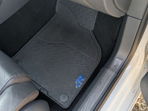 Used 2008 Volkswagen R32 image 18