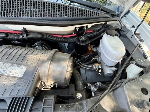 Used 2014 Chevrolet Express 3500 Extended w/ Chrome Appearance Package RWD image 20