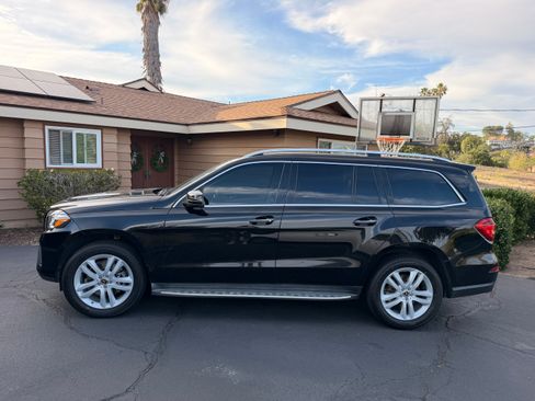 Used 2017 Mercedes-Benz GLS 450 4MATIC image 2