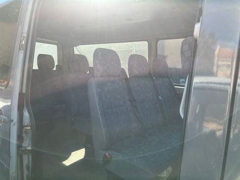 Used 2005 Dodge Sprinter 2500 w/ Cooling Group image 10