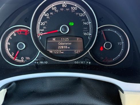 Used 2019 Volkswagen Beetle 2.0T Final Edition SEL image 5