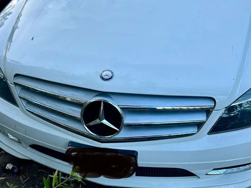 Used 2011 Mercedes-Benz C 350 Sport image 1