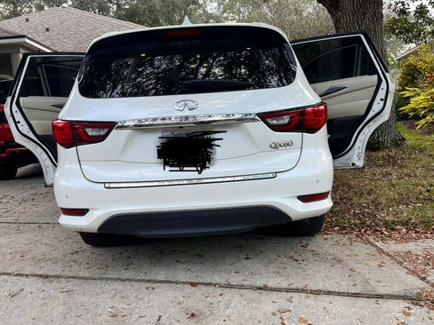 Used 2019 INFINITI QX60 Luxe w/ Essential Package FWD image 10