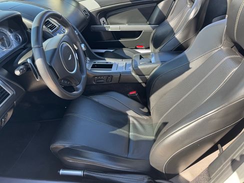 Used 2013 Aston Martin V8 Vantage Roadster image 18