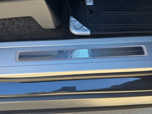 Used 2020 Land Rover Range Rover SV Autobiography Dynamic image 22