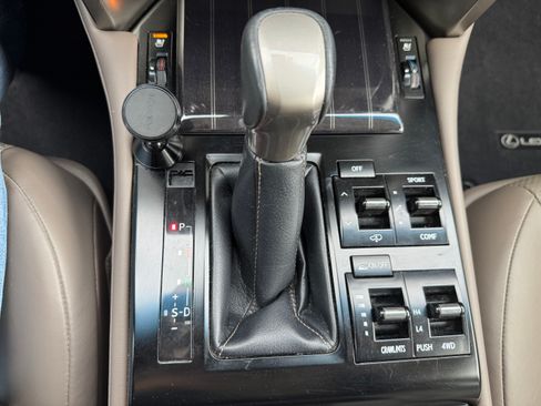 Used 2021 Lexus GX 460 Luxury image 13