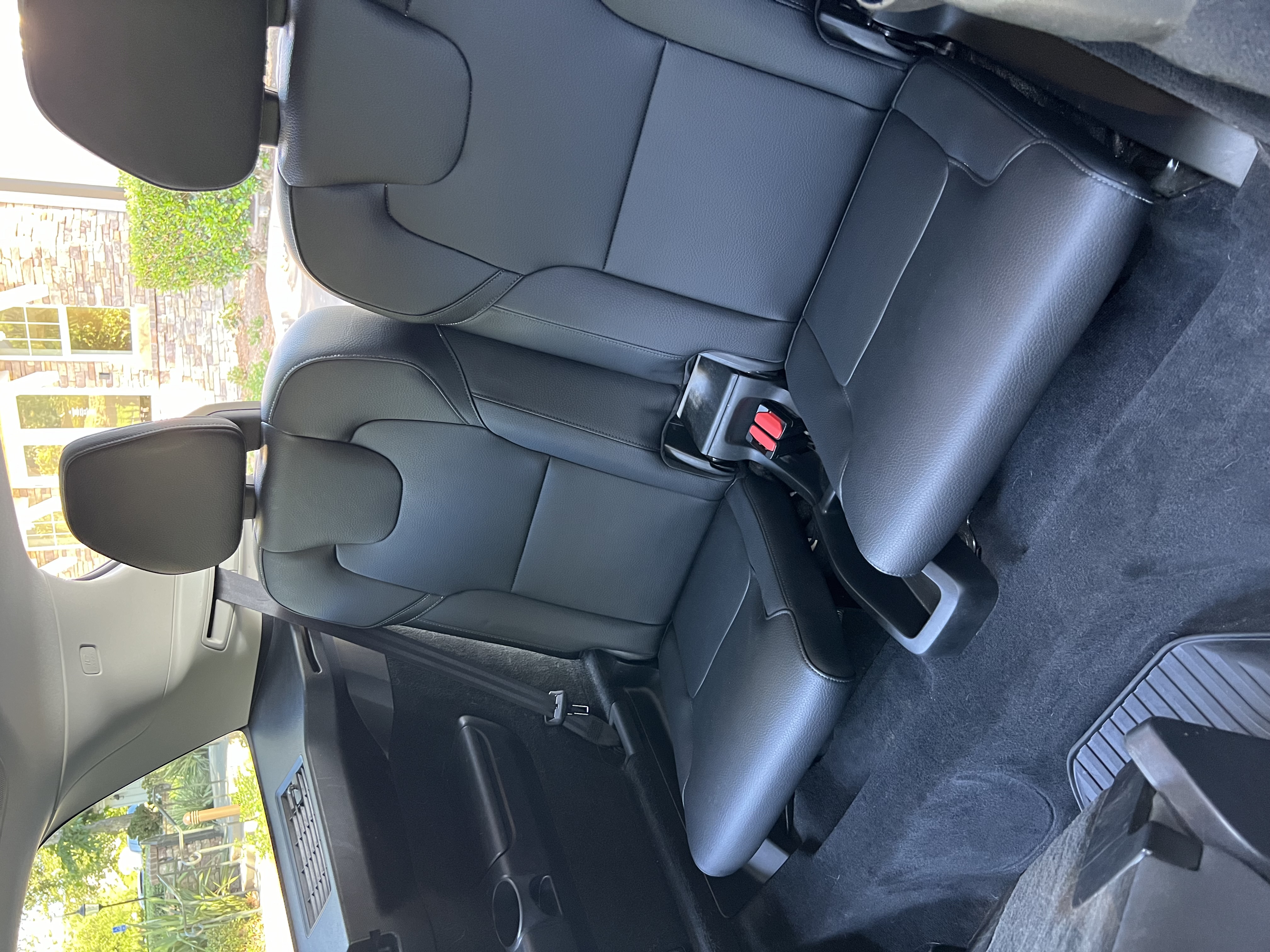 Used 2018 Volvo XC90 T5 Momentum w/ Convenience Package AWD/4WD image 11