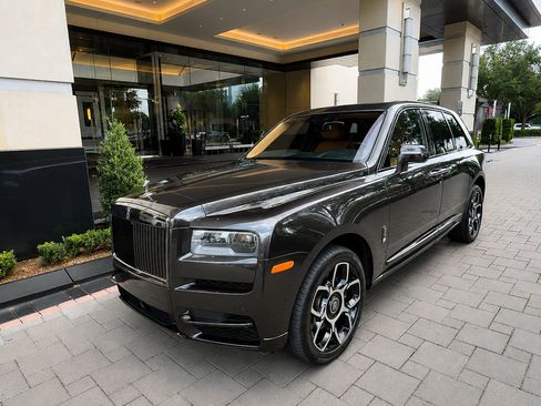 Used 2021 Rolls-Royce Cullinan Black Badge AWD/4WD image 1