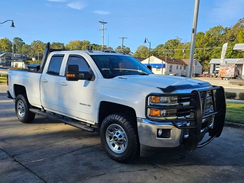 Used 2019 Chevrolet Silverado 2500 LT w/ Z71 Package, Off-Road image 1