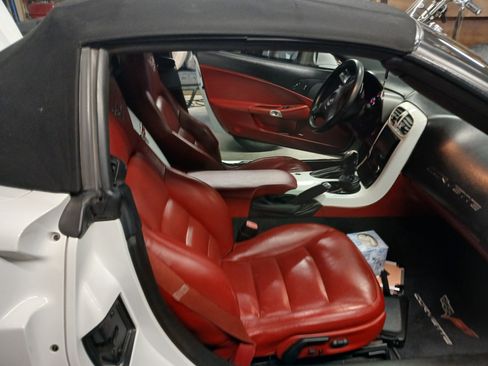 Used 2007 Chevrolet Corvette Convertible w/ Preferred Equipment Group image 6