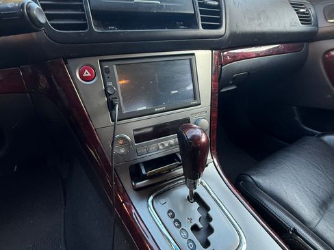 Used 2009 Subaru Outback 2.5i Limited image 8