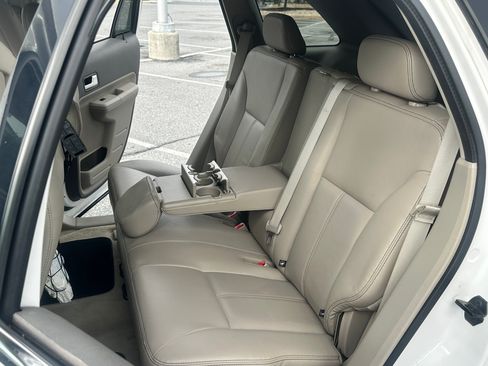 Used 2010 Ford Edge Limited AWD/4WD image 11