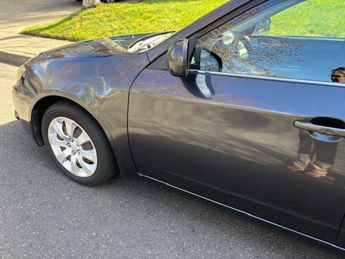 Used 2011 Subaru Impreza 2.5i image 10