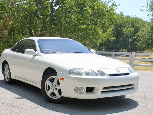 Used 1997 Lexus SC 300 Coupe RWD image 12