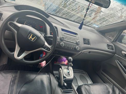 Used 2010 Honda Civic LX image 9