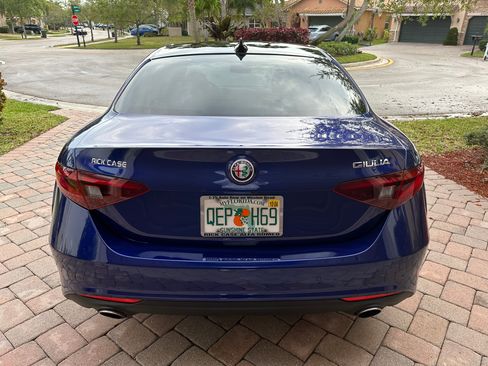 Used 2020 Alfa Romeo Giulia Ti w/ Active Blind Spot Package image 6