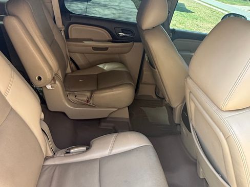 Used 2013 GMC Yukon Denali image 8