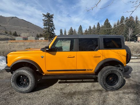 Used 2021 Ford Bronco First Edition image 1