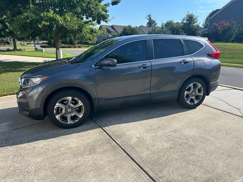 Used 2019 Honda CR-V EX image 2