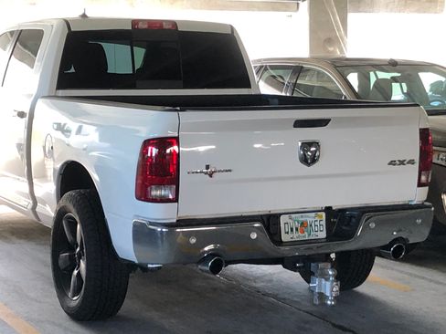 Used 2017 RAM 1500 Lone Star AWD/4WD image 4