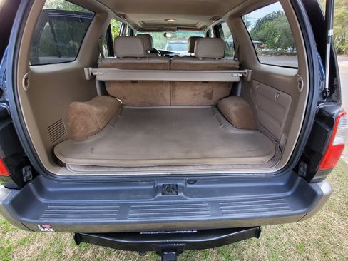 Used 2001 Toyota 4Runner Limited image 9