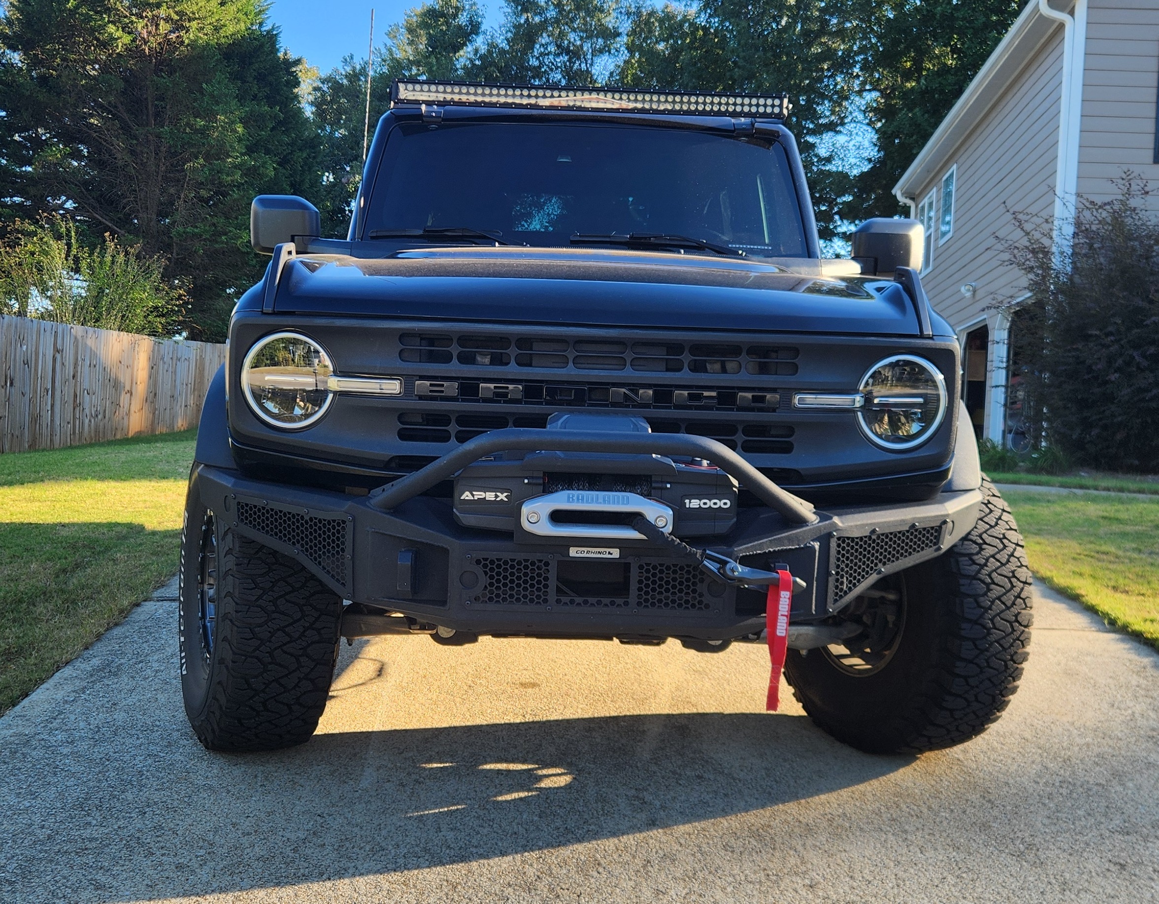 Used 2022 Ford Bronco 2-Door AWD/4WD image 4
